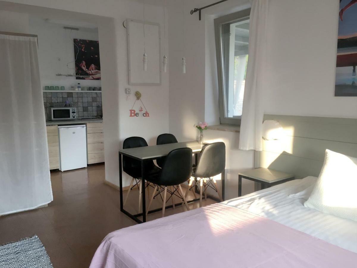 Szelrozsa Apartmanhaz Velence Luaran gambar