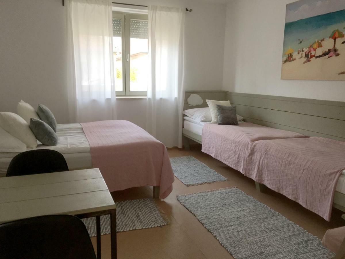 Szelrozsa Apartmanhaz Apartment Velence Luaran gambar